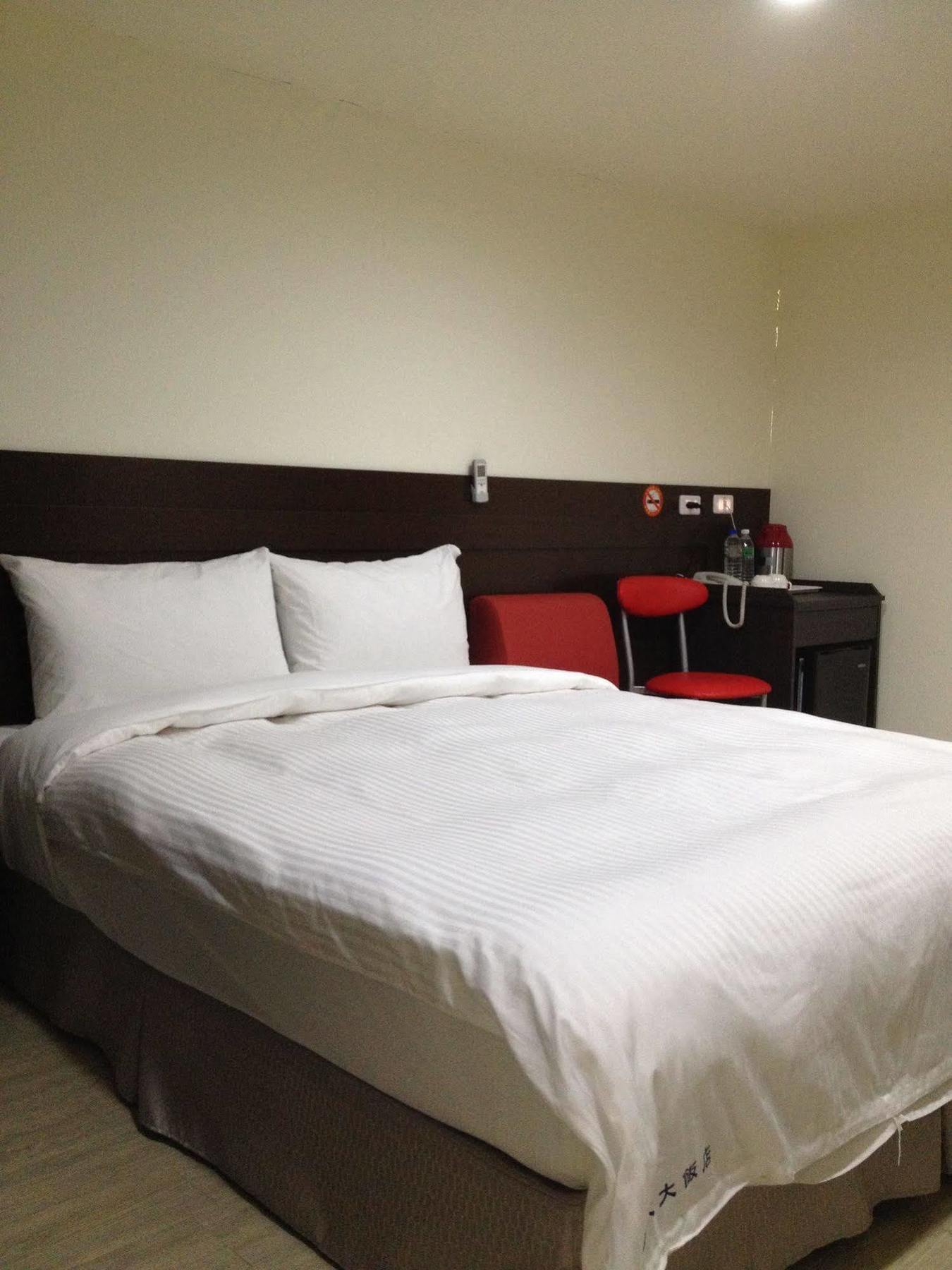 Big Bear Hotel Cao Hùng Ngoại thất bức ảnh