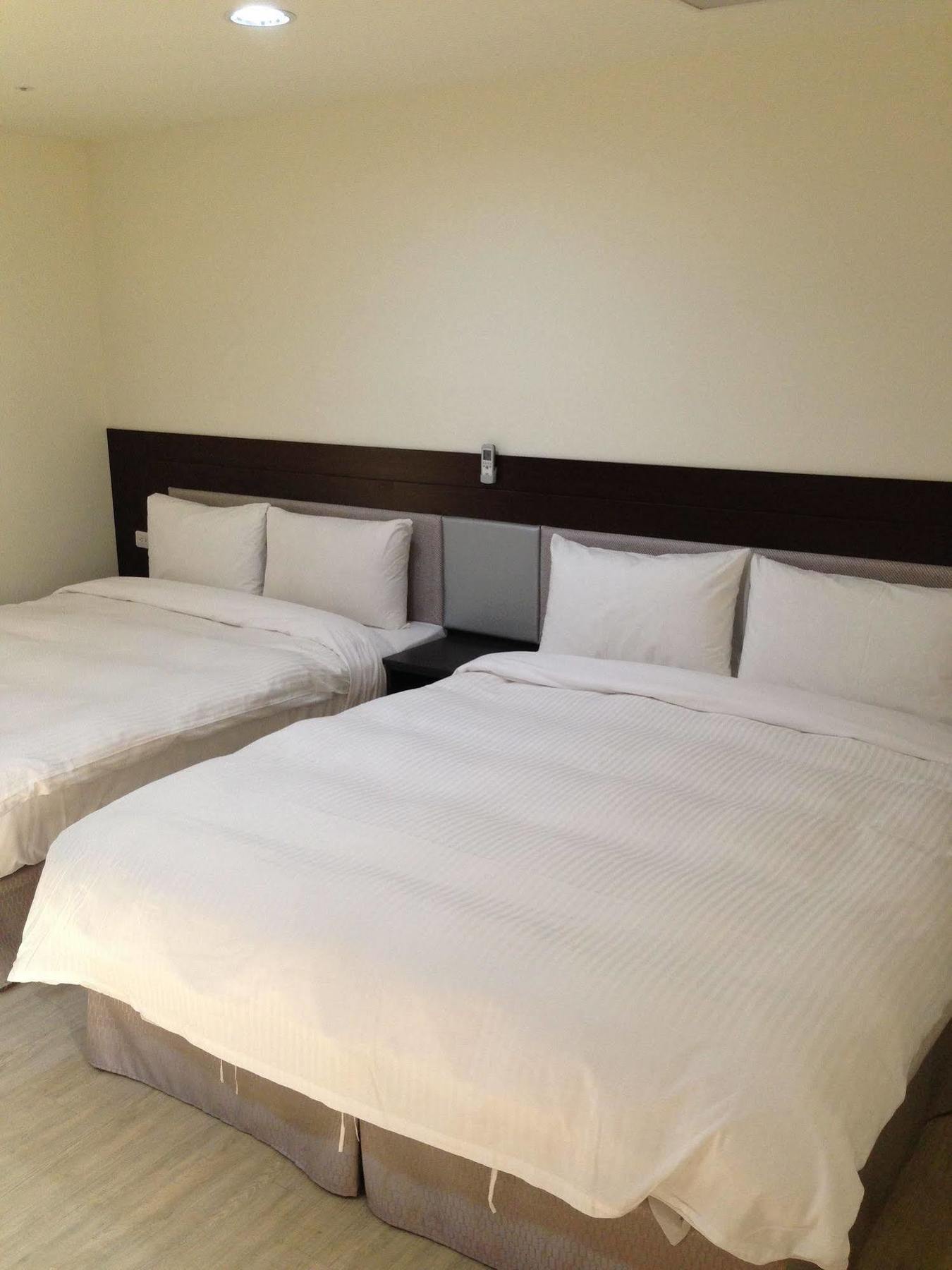 Big Bear Hotel Cao Hùng Ngoại thất bức ảnh